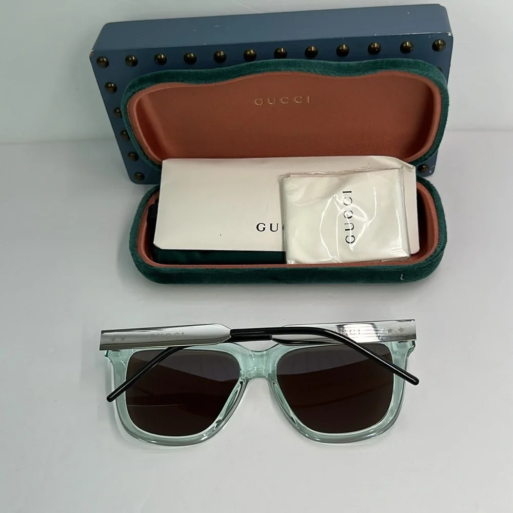 New Authentic GUCCI Men's Rectangular Sunglasses GG0976S-002-56